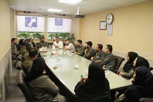 مدیر بیمارستان کودکان بهرامی در دیدار با کارکنان خدمات: همفکری، کلید حل مشکلات است