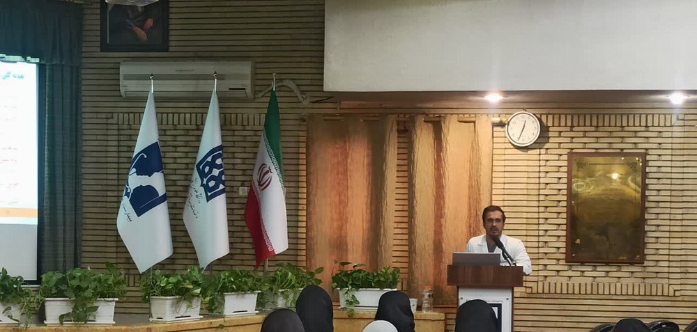 برگزاری کلاس اصول مراقبت تغذیه در بیماران بستری ویژه پرستاران در بیمارستان کودکان بهرامی 